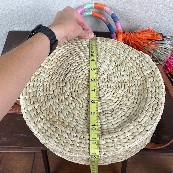 Nordstrom Joni Circular Raffia Straw Woven Bag Beach Boho Summer Tassel - Picture 12 of 15